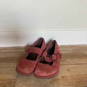 Keen Mary Jane leather shoes, red, size 8